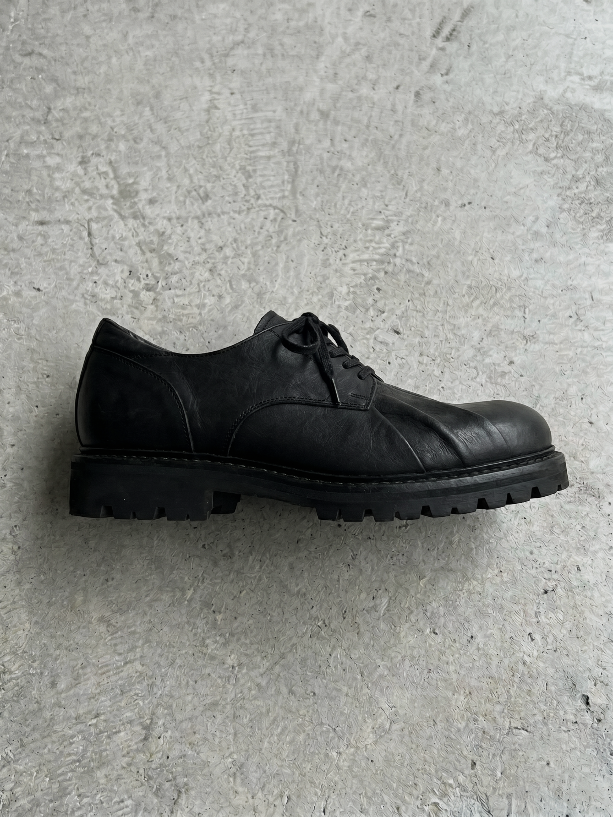 Pleated Derby