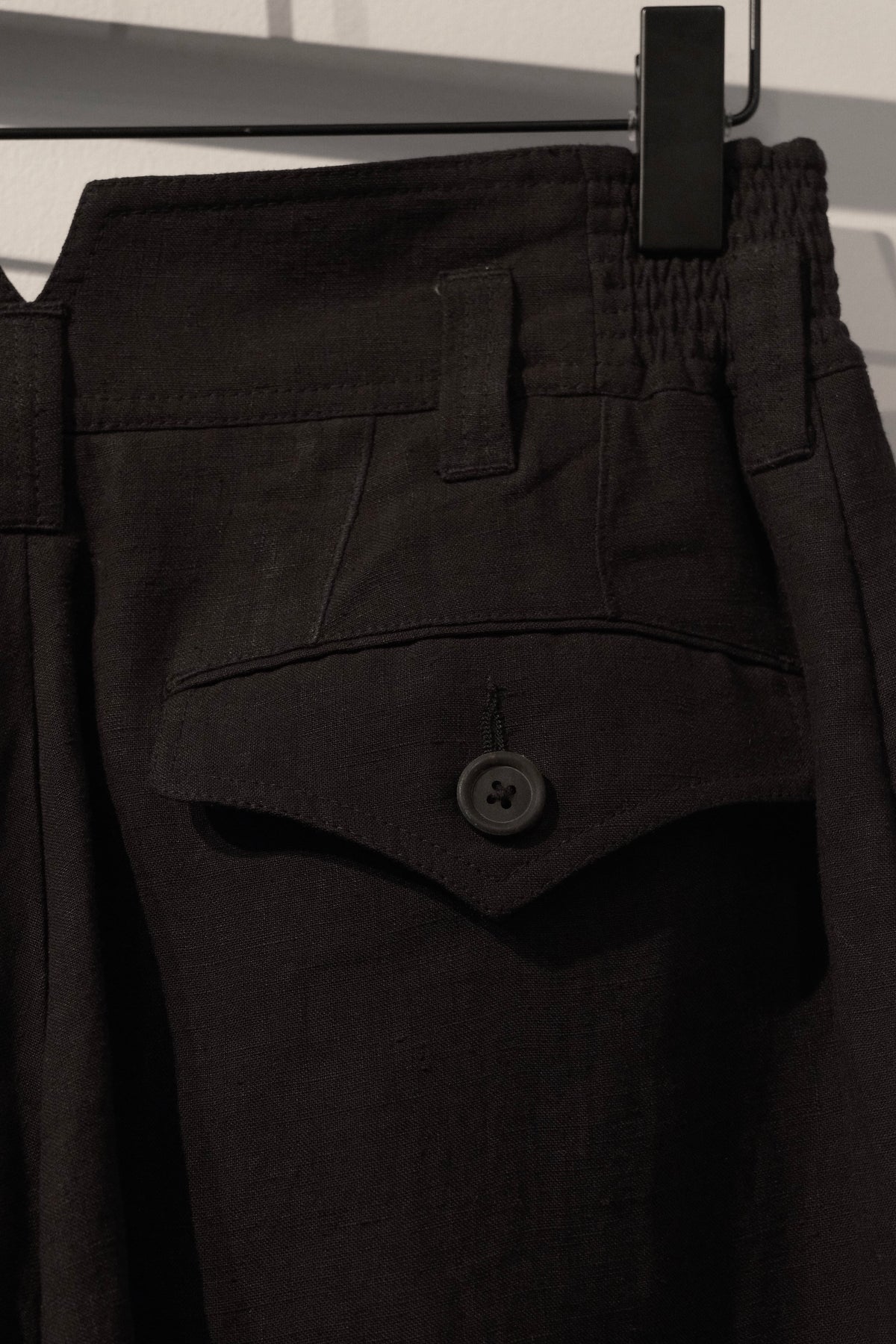 Cropped Trousers - Black