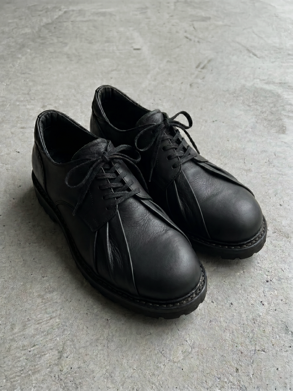 Pleated Derby