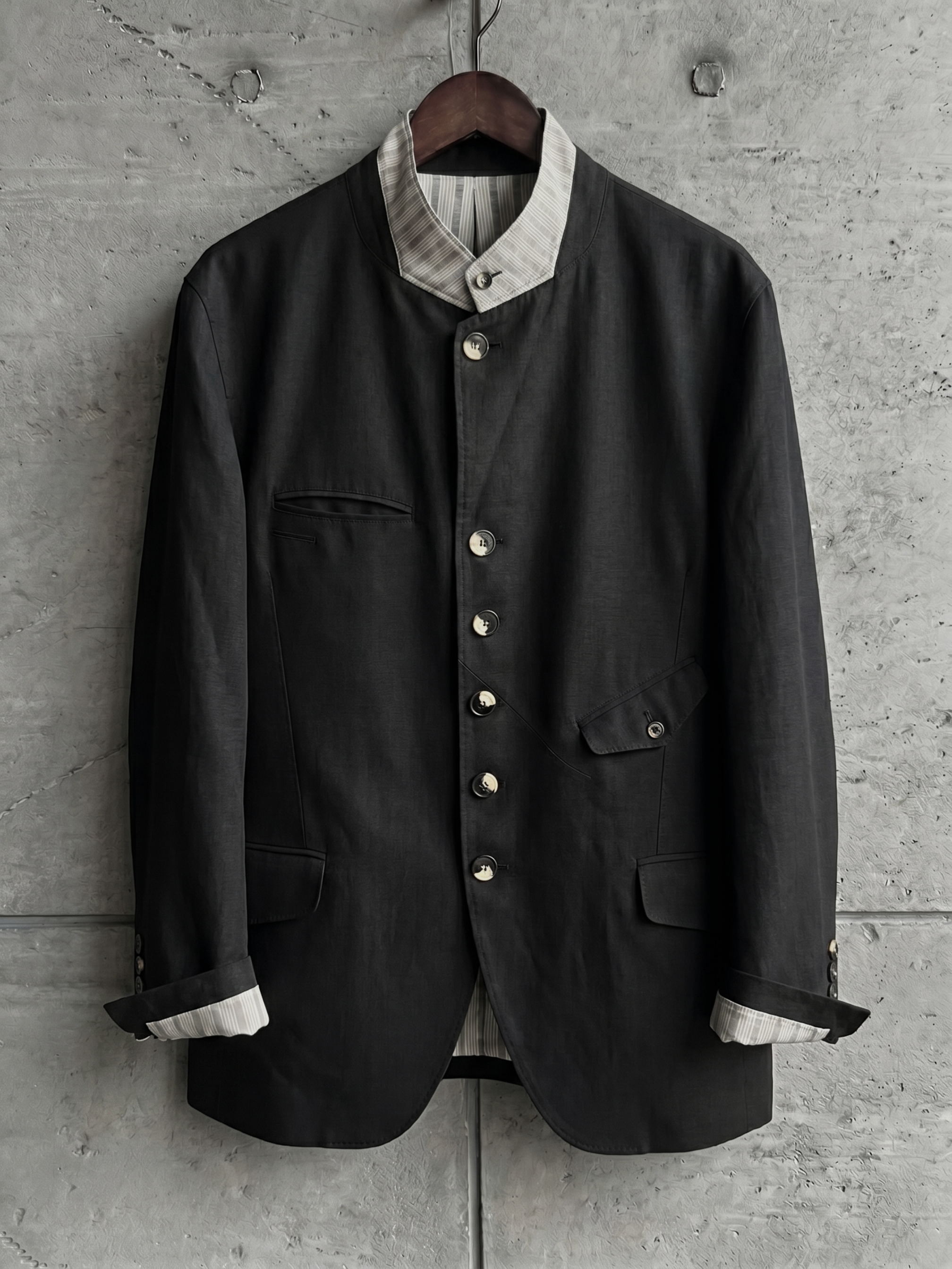 Basic 5-Button Blazer