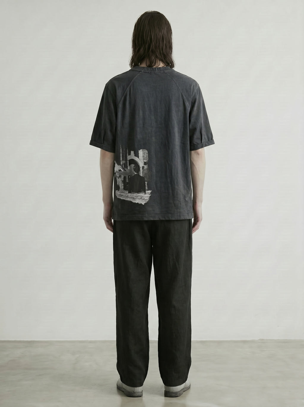 Round Collar Print T-shirt