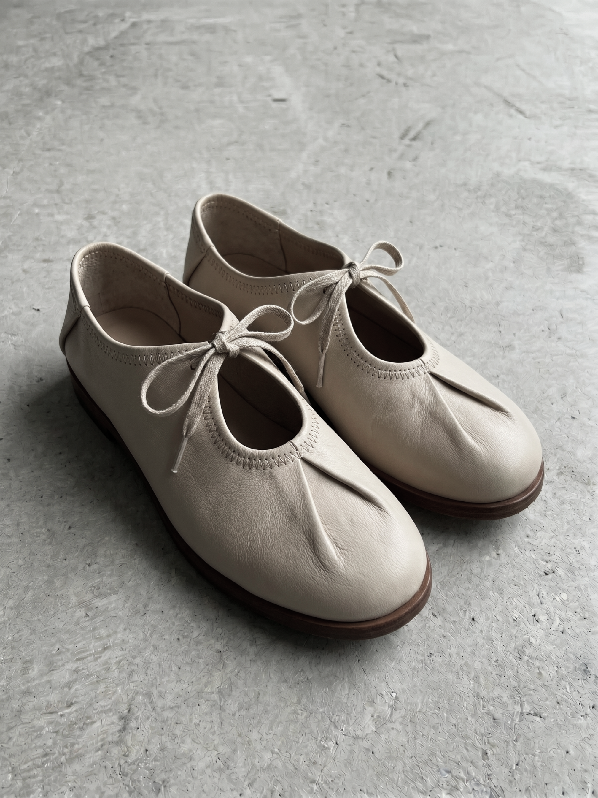 Pleated Flat